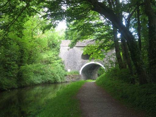 09_34-1.jpg - The double arched canal bridge near East Marton